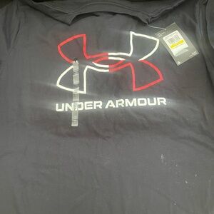 New with tag mens Under Armour tshirt